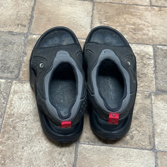 Smoke Size 10 - Picture 3 of 8